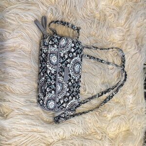 Vera Bradley Women's Crossbody Bag - Black and Gray Pattern